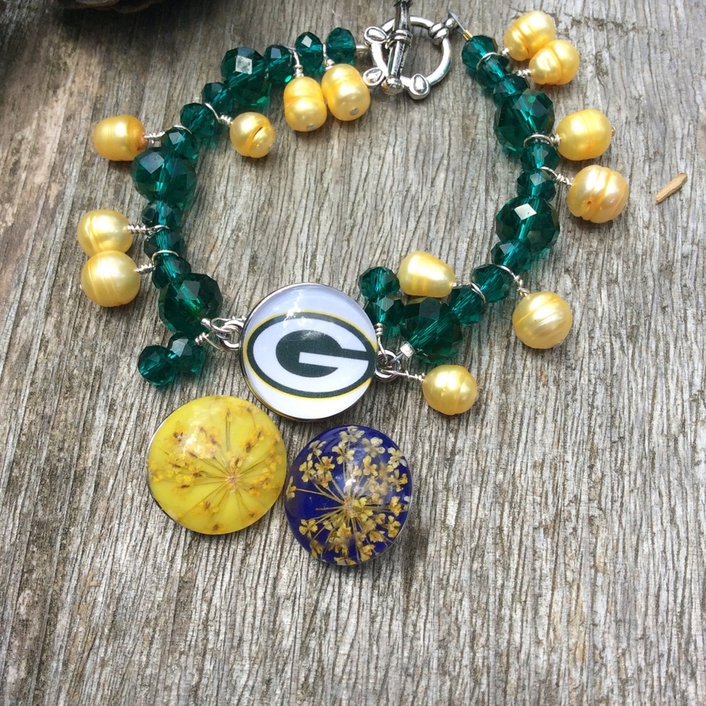 Real pearls Hand made Snap bracelet with 3 snaps